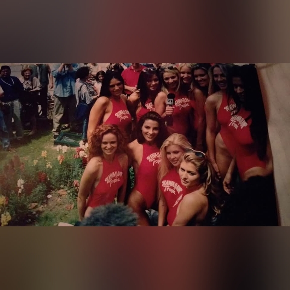 Rare! Hawaiian Tropic One Piece Model Swimsuit - Picture 9 of 14